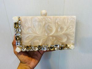 Resin Pearl <b>White</b> Evening <b>Clutch</b> Bag with Chain Strap for Wedding Parties - Product Image 6