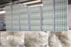 Fourni par la fabrication Silicium recyclé à résilience supérieure Fibre discontinue de polyester pour jouets de rembourrage d'oreiller Matériau de remplissage - Product Image 4