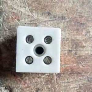 Connecteur de disjoncteur électrique à liaison courte MCB durable Câblage de panneau industriel en cuivre ou en laiton de haute qualité Fournisseur OEM - Product Image 4