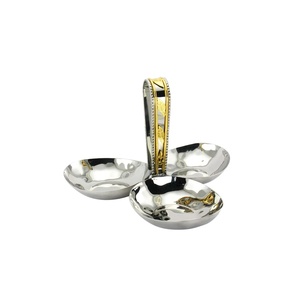 Serveur de fruits en métal d'excellente qualité et de haute qualité, bol à 3 compartiments, vaisselle en laiton, décoration de table, bol à fruits au design de luxe - Product Image 1