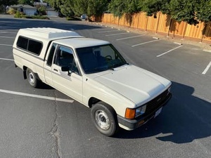 Toyota Pickup Deluxe XtraCab 4x4 Hilux Invincible de 1993, Alta Velocidad, Envío Rápido, Gran Venta, Pedidos al por Mayor Disponibles - Product Image 2