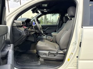 Toyota Tacoma 2WD SR5 d'occasion propre 2025 - Product Image 4