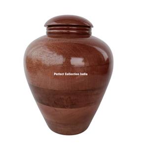 Urna de cremación de madera decorativa grande y moderna más vendida para cenizas humanas y suministros funerarios para uso en columbario - Product Image 1