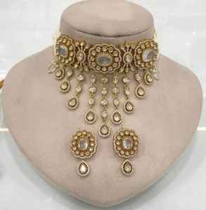 Hermoso Conjunto de Collar Gargantilla de Última Moda, Estilo Minimalista, Collar Tradicional Indio con Pendientes para Mujer, Perfecto para Fiestas - Product Image 6
