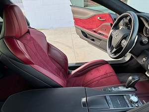 Oferta con Descuento, Lexus LC500 Coupé Usado de 2019 - Product Image 4