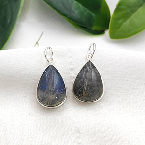 Labradorite naturelle & Quartz Rutile Doublet Poire Pendentif en pierre précieuse-Pendentif en argent 925 pour femme - Product Image 1