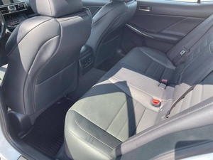 Usado 2019 Lex-us IS300 Base Coche limpio - Product Image 4