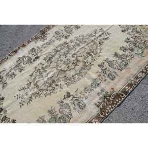 Tapis turc, tapis vintage 5,5x9,2 pieds, tapis en laine persan beige - Product Image 4
