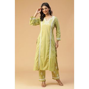 Ensemble de Kurta Chikankari vert olive avec broderie complexe Confort toute la journée Caractéristique lavable Élevez votre garde-robe de style doux - Product Image 4