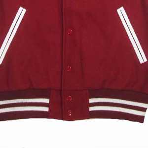 Chaqueta Universitaria Clásica de Lana con Cuello Alto y Logotipo Bordado Personalizado en la Parte Delantera - Chaqueta Universitaria de Invierno para Hombre - Product Image 4