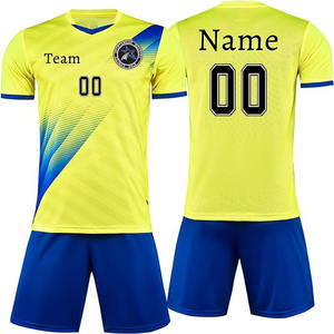 Qualité supérieure Uniforme de football entièrement personnalisé Vente en ligne de football Uniforme de football fabriqué au Pakistan - Product Image 5