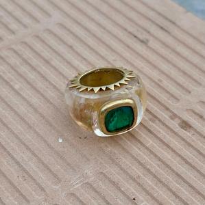 Natural <b>Crystal</b> Quartz Gemstone 925 Sterling Silver <b>Ring</b> With Emerald <b>Crystal</b> Gemstone In The Centre Hand Carved <b>Ring</b> - Product Image 1