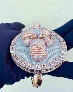 Best Quality 925 Silver Mens Hip Hop Style <b>Iced</b> Fine Jewelry Skull Shape Pendants Charms Moissanite Rhodium/14K Gold Plated Gift - Product Image 1