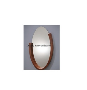 Cadre de miroir en bois sculpté traditionnel de qualité supérieure conçu pour la décoration murale classique et l'attrait antique - Product Image 1
