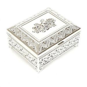 Organizador de almacenamiento de baratijas de joyería de Metal Vintage con patrón de Rosa Cajas de joyería de Metal para mantener joyas elegantes en latón dorado - Product Image 5