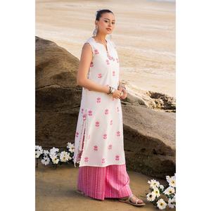 ชุดสูทแจ็คการ์ด 2 ชิ้น สีชมพูและสีเบจสำหรับผู้หญิง ผ้าเครปปักลาย ท่อนบนแบบยังไม่เย็บติดกัน - Product Image 3