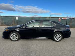 À vendre : Toyota Camry berline 2024, état impeccable, intérieur clair, boîte automatique, VOITURE D'OCCASION, Toyota Camry SE 2024 - Product Image 4