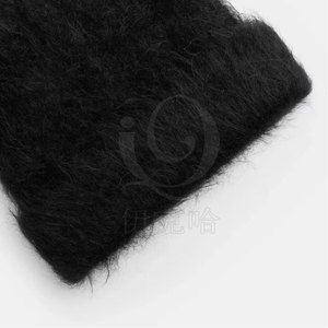 Gorro de punto de felpa con exterior de piel cálida Gorro acanalado suave con piel sintética y aspecto minimalista - Product Image 2