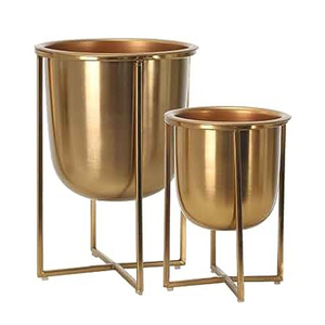 Small Size Metal <b>Galvanized</b> <b>Planter</b> Rustic Oval Shape Wooden Handles Long Lasting for Gardening and Flower Pots Metal <b>Planter</b> - Product Image 2