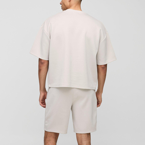 Nuevo conjunto de traje de correr de 2 piezas de moda para hombres, camiseta y conjunto corto, chándal de hip hop con logotipo impreso DTF personalizado para hombres - Product Image 5