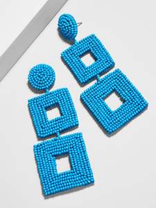 Boucles d'oreilles élégantes en tissu brodé Bijoux de couture et de couture fabriqués à la main - Product Image 2