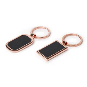 Porte-clés en métal Modena personnalisés, gadgets promotionnels, mousquetons et porte-clés - Product Image 3