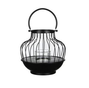 Juego de 2 faroles de hierro negro diseñados para decoración de mesa que ofrecen una atmósfera cálida e iluminada con un encanto sencillo y atractivo - Product Image 3