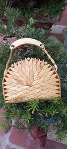 Sac d'été décontracté en bambou-Sac à main fait à la main avec texture en bambou pour les marchés d'exportation des détaillants et la mode de plage élégante - Product Image 2