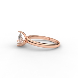 Bague de fiançailles et de mariage solitaire en diamant de laboratoire taille poire certifié IGI en or jaune/blanc et or rose 14 carats - Product Image 2