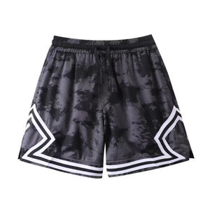 Short en maille respirant en gros Personnalisez les vêtements de sport courts pour hommes - Product Image 2