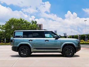 BYD Titanium 7 2025 – SUV Hybride Rechargeable 4x4 à Charge Rapide avec Batterie Blade – Puissant Véhicule Tout-Terrain à Énergie Nouvelle - Product Image 4