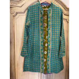 Chaqueta Kantha Floral Esmeralda Vintage para Mujer, Acolchada, Reversible, Estilo Bomber, de Algodón con Parches, Personalizable para Primavera y Otoño - Product Image 1