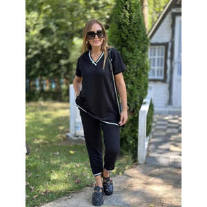 Ensemble deux pièces pour femme, chemisier à manches courtes et col en V, pantalon, 35789 - Noir - Product Image 1