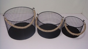Panier à fruits moderne en fil de fer |   Bol à pain décoratif en métal |   Panier de rangement pour légumes minimaliste nordique pour le comptoir de cuisine - Product Image 4