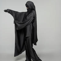 Abaya en soie deux pièces pour femmes, élégante, modeste, à manches régulières, silhouette droite, couleur noire unie, de la marque Premium Fashion Traders
