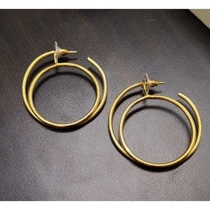 Pendientes de Aro y con Perno de Latón Hechos a Mano, Diseño Étnico Clásico Chapado en Oro para Bodas, Fiestas y Regalos - Product Image 3