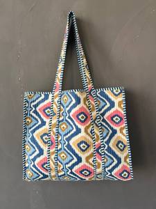 Jaipuri Style bohème femmes sac à bandoulière main bloc imprimé coton indien Kantha matelassé double poignée conception pour le voyage - Product Image 2