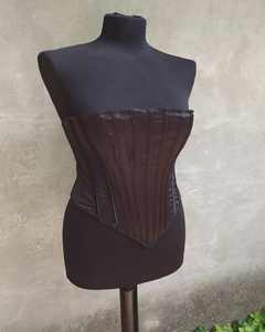 Corset en satin pour femme de créateur haut de luxe pour fête et événement à porter nœud surdimensionné silhouette unique bustier respirant mince contrôle ferme - Product Image 5