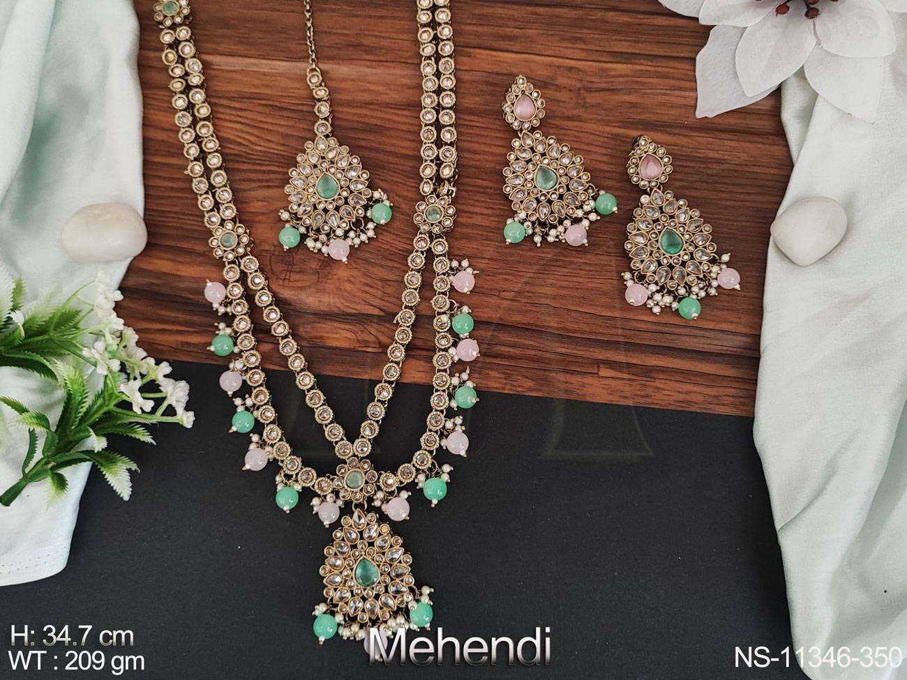 มิ้นท์สีเขียวสีชมพู