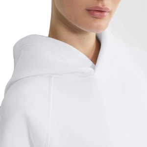 Ensemble 2 pièces personnalisé avec logo : sweat à capuche et short, coupe classique, pour femme, décontracté, élégant et confortable - Product Image 5