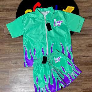 Conjunto de dos piezas de ropa de calle de verano para hombre al por mayor, chaqueta y pantalones cortos cortavientos de nailon, conjunto de logotipo con bordado de llama, chándal bordado - Product Image 4