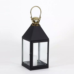 Lanterne à suspendre nordique vintage en métal et verre décoration de mariage romantique lanternes à bougie faites à la main avec poignée en or lot de 2 - Product Image 5