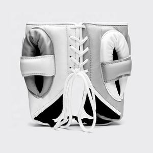 Protector de Cabeza para Entrenamiento de Boxeo Profesional, Color Blanco y Gris, con Logotipo Personalizado, Protección Facial Abierta, para Kickboxing, Precio Razonable - Product Image 2