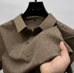 เสื้อยืดผู้ชาย คอวี แขนสั้น ทรงปกติ ผ้าโพลีเอสเตอร์ 100% น้ำหนัก 180 กรัม ระบายอากาศ แห้งเร็ว ไร้ตะเข็บ สวมใส่สบาย เหมาะสำหรับฤดูร้อน สไตล์ธุรกิจ - Product Image 1