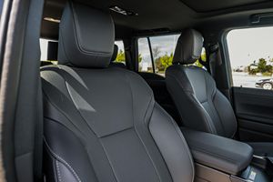 Lexus GX 550 Premium+ ปี 2024 สภาพดี ใช้งานน้อย 1,200 ไมล์ เครื่องยนต์เทอร์โบ V6 349 แรงม้า ระบบขับเคลื่อน 4 ล้อ ไม่ได้ดัดแปลง - Product Image 5