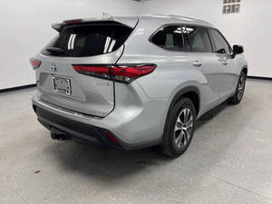 Voiture d'occasion de qualité abordable, Toyota Highlander 2021, conduite à gauche - Product Image 3