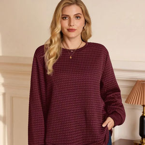 เสื้อสเวตเตอร์แบบสวมหัวของผู้หญิงเสื้อกันหนาวถักวาฟเฟิลวาฟเฟิลสีพื้นสไตล์มุกกำหนดเอง - Product Image 1