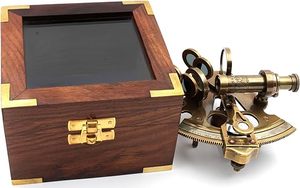 Sextant nautique en bronze artisanal Calvin, astrolabe en laiton massif, instrument de navigation - Product Image 3
