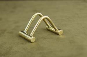 AK Brass Customized Brass Business Card Holder in Polish Finished Decorative Piece For Hotel Decor / <b>Desk</b> <b>Ornament</b> - Product Image 2