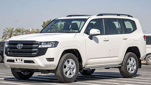 LC300 GXR 3.3D 2024, conduite à droite, blanc, sièges en cuir, intérieur foncé, modèle conduite à droite - Product Image 2